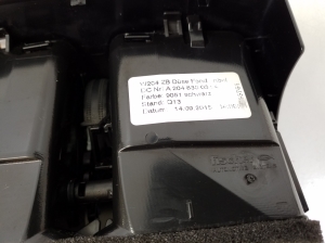 Mercedes Benz E-Class W207 (2009–2017) Sonstiges Teil der Mittelkonsole A2048300354 - 2