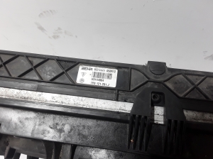 Volkswagen Touareg II (2010–2018) Radiator set and its parts - 4