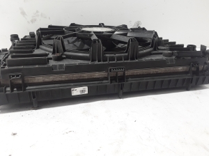 Volkswagen Touareg II (2010–2018) Radiator set and its parts - 5