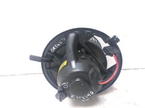 Skoda Octavia II (2004–2013) Salongi puhuri mootor 1K1820015F - 5