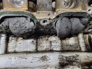 AUDI A5 (2016–2026) Cylinder head 06R103403 - 3