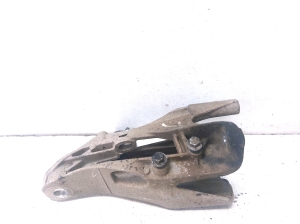 Support de fixation moteur - 7E0199370L