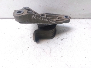 Volkswagen Transporter T6 (2015–2026) Motora spilvens 7E0399151C - 2