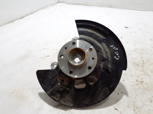 Front wheel hub - 400156US0A