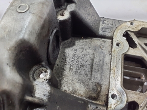 Jaguar XJ (2009–2026) Spacer between block and oil pan 9X2Q6U004CC - 4