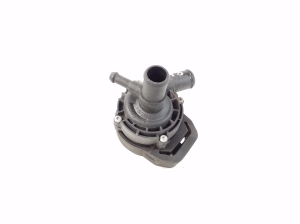 Auxiliary water pump - A2118350028