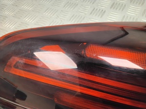 Porsche Cayenne (2010–2017) Tail light on trunk lid 7P5945308P - 6