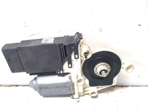 Volkswagen Beetle (1985–2003) Front door window regulator motor 1J2959801B - 2