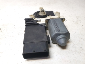 Volkswagen Beetle (1985–2003) Front door window regulator motor 1J2959801B - 4