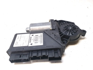 AUDI A4 B7 (2004–2008) Tagumise külgukse aknatõstuki mootor 8E0959801A - 2