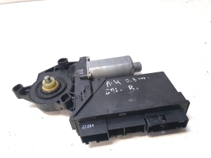 Rear side door window regulator motor - 8E0959801A