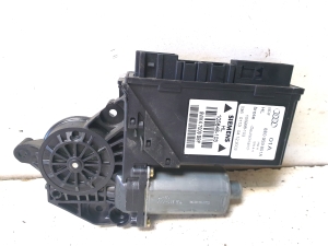 AUDI A4 B7 (2004–2008) Tagumise külgukse aknatõstuki mootor 8E0959801A - 4