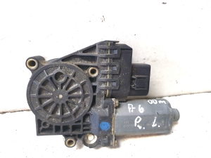 AUDI A6 C5 (1997–2005) Esiukse aknatõstuki mootor 0130821775 - 4