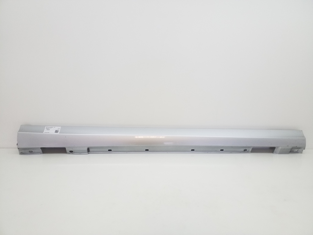 MERCEDES-BENZ C-Class W204/S204/C204 (2004-2015) Right Side Plastic Sideskirt Cover A2046900440 20302124