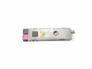 Mercedes Benz E-Class W207 (2009–2017) Antenas pastiprinātājs A2048704794 - 2