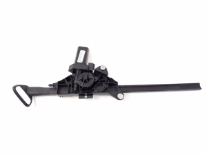 Mercedes Benz E-Class W207 (2009–2017) Sicherheitsgurtstraffer A2078600457 - 4