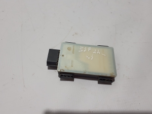   Pimeda nurga radar Distronic  - 284N06343R 