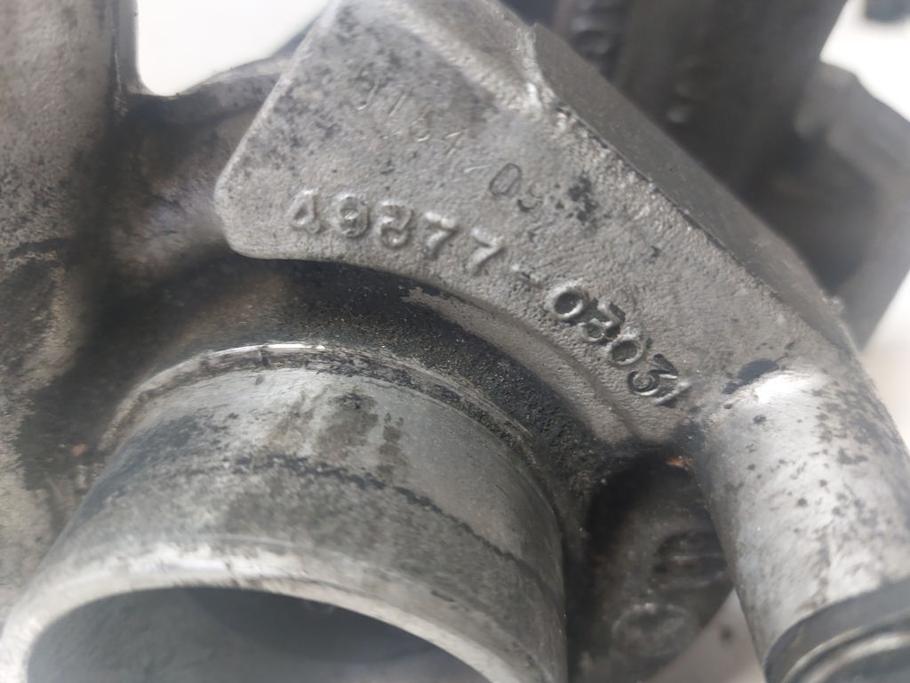 Mitsubishi Pajero II (1991–1999) Turbolader 4937703031 Mitsubishi Pajero II (1991–1999) Turbolader 4937703031