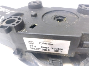 Skoda Superb (2008–2015) Trunk lid lock 3T0827300C - 3
