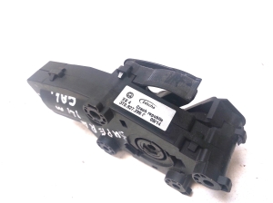 Skoda Superb (2008–2015) Trunk lid lock 3T0827299C - 3