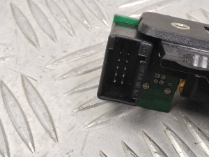 Porsche Cayenne (2010–2017) USB-pesa 7P5863797C - 2