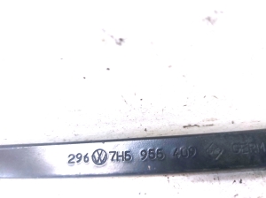 Volkswagen Transporter T5 (2003–2015) Wischerarm vorne 7H5955409 - 2