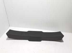 Trunk lid trim panel - 909016415R