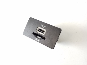 Ford Mondeo V (2014–2018) USB port GC3T14F014AB - 2