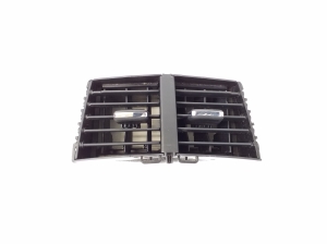   Salongi konsooli muu osa  - DS7319C570A 