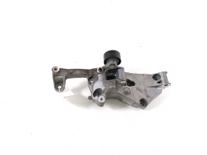 Peugeot 3008 (2016–2026) Lichtmaschinenhalter 9809714680 - 4