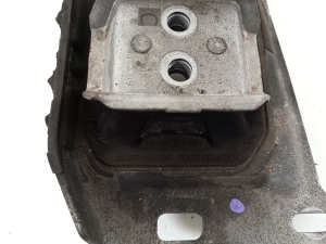 Peugeot 3008 (2016–2026) Getriebehalter 96 737 684 80 - 3