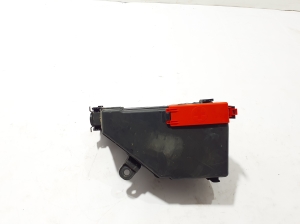 Fuse box housing under the hood - 284B96US1A