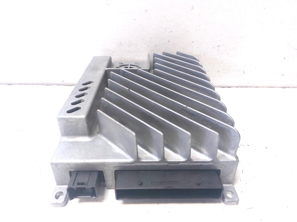 Mercedes Benz ML-Class 166 (2011–2015) Audio amplifier A1669008003 Mercedes Benz ML-Class 166 (2011–2015) Audio amplifier A1669008003