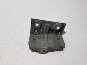 Halter Kotflügel vorne - 663505305R