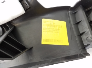 Ford Mondeo V (2014–2018) Tagumise toe sisekujundus DS73F026A23 - 2