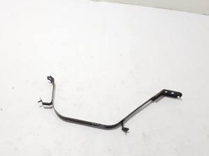 Fuel tank bracket - 174063954R
