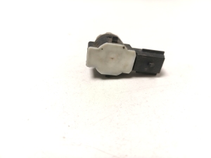 Opel Insignia (2017–2026) Front parking sensor 39057109 - 3