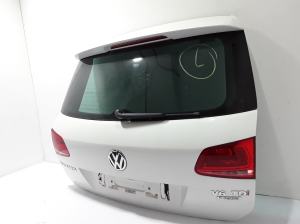 Volkswagen Touareg II (2010–2018) Trunk lid 7P6827025B - 4