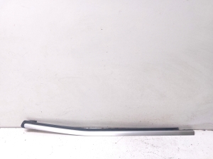 Rear quarter window outer molding - A1666902280