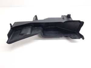   Other part under the hood  - AM51R02477AB 