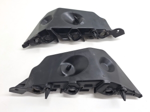 Ford C-MAX (2010–2026) Front bumper bracket AM5117D958A - 2