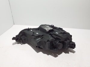 AUDI A3 8Y (2020–2026) Esituli 8Y0941033D - 4