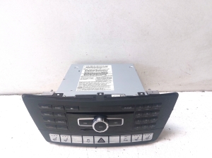 Radio (head unit) - A1669000109