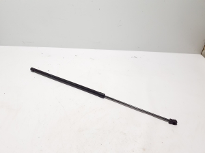   Kapoti tugi/gaasamortisaator  - 8Y0823359D 
