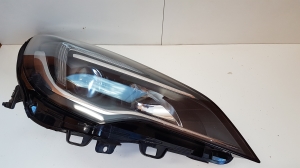 Opel Astra K (2015–2021) Scheinwerfer vorne 7961400003 - 9