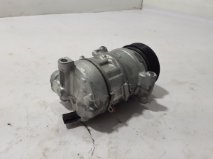 AUDI A3 8Y (2020–2026) Konditsioneeri kompressor 3Q0816803D - 2