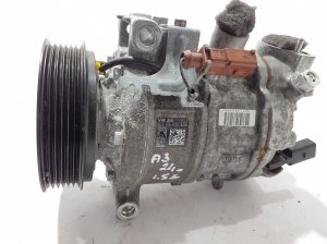 AUDI A3 8Y (2020–2026) Konditsioneeri kompressor 3Q0816803D - 3