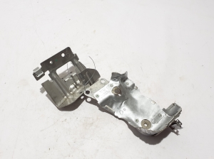 AUDI A3 8Y (2020–2026) Summuti kuumakaitse 05E253041N - 4