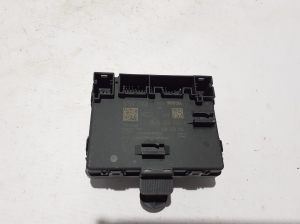 AUDI A3 8Y (2020–2026) Summuti hoidik 05E253463M - 2