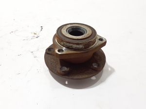 AUDI A3 8Y (2020–2026) Esirummu laager 5WA407621 - 2